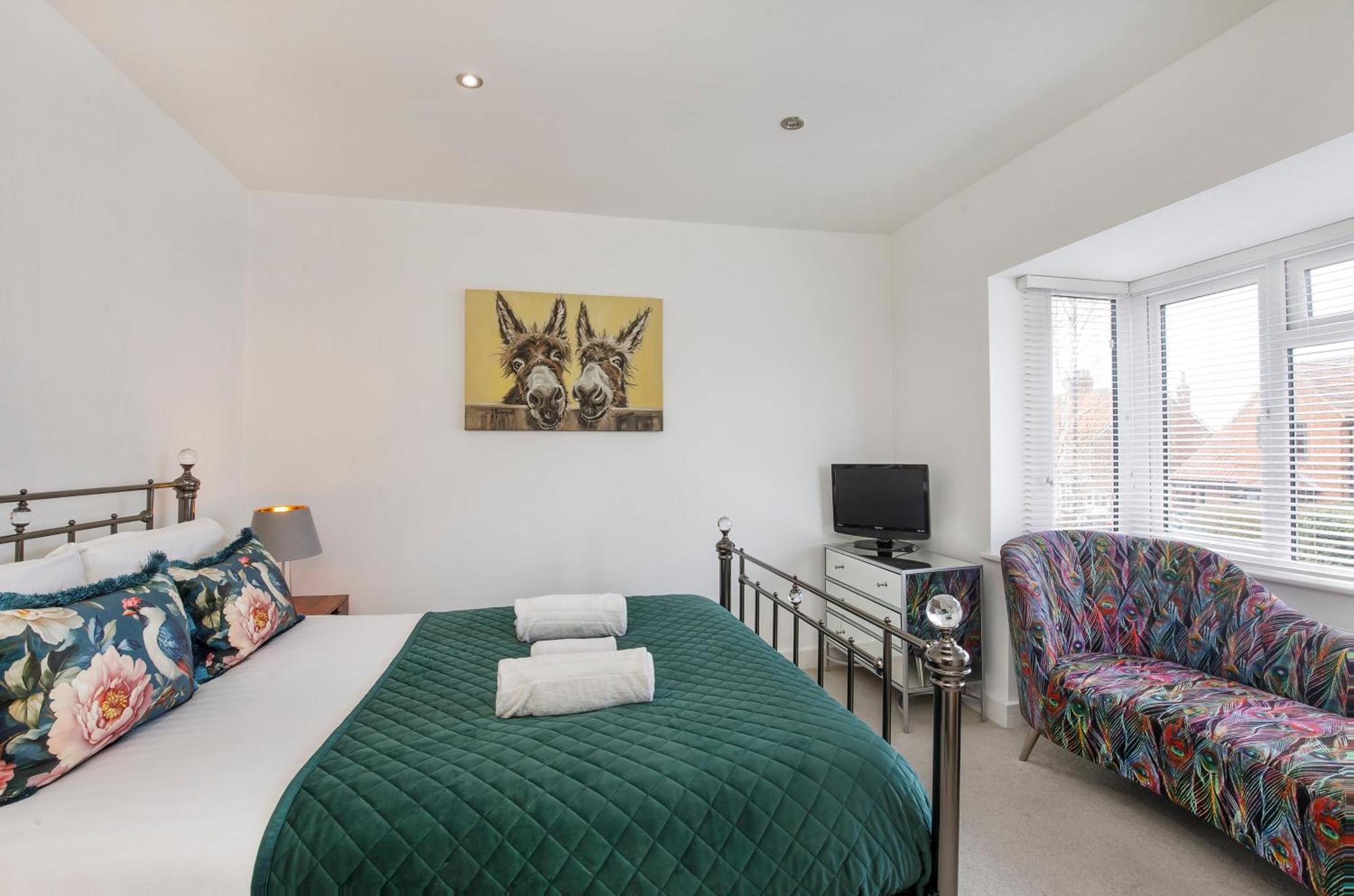White House Apartments-Free Parking 1 Car Per Apartment York Exteriör bild